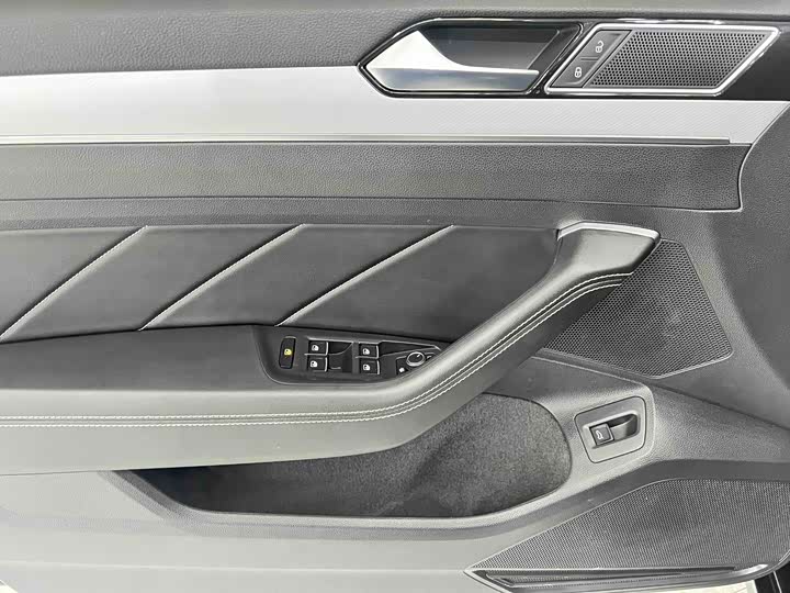 Фото 9 - Volkswagen Magotan