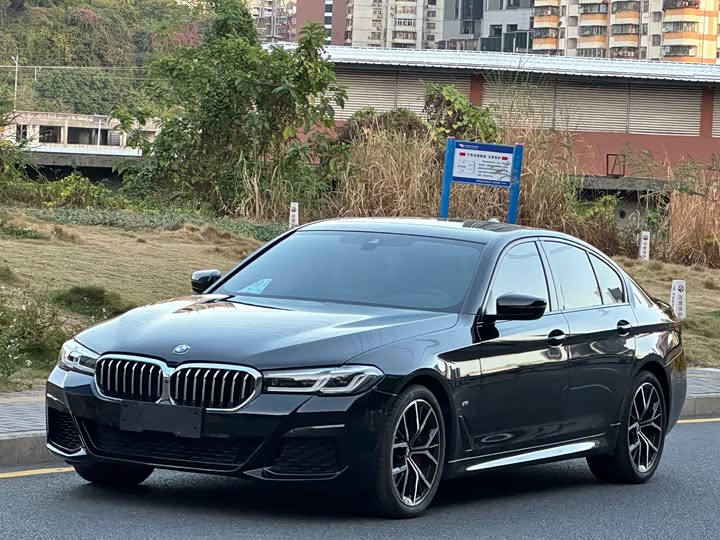 Фото 1 - BMW 5 Series