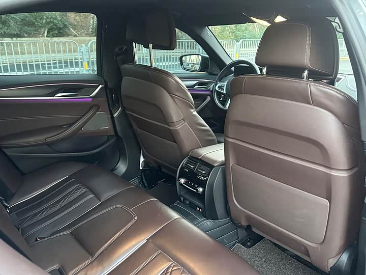 Фото 5 - BMW 5 Series