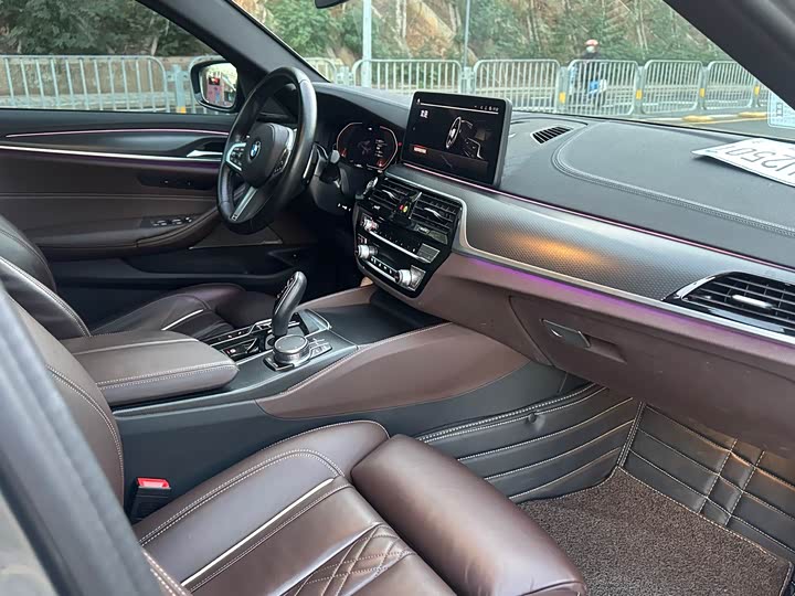 Фото 9 - BMW 5 Series
