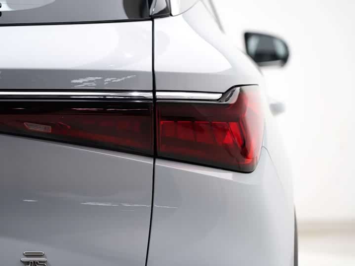 Фото 7 - BYD Yuan Plus