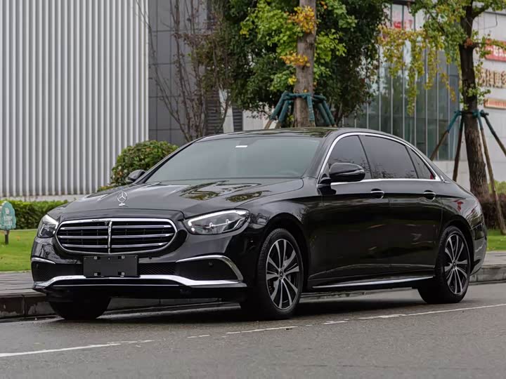 Фото 1 - Mercedes-Benz E-Class Hybrid