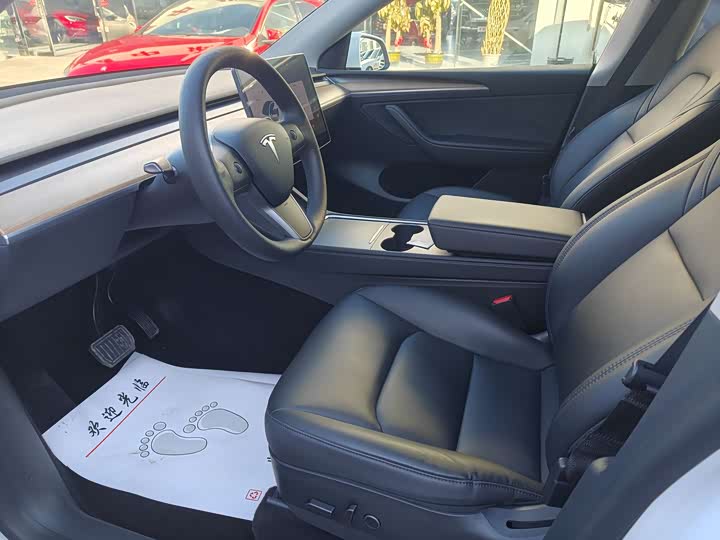 Фото 4 - Tesla Model Y