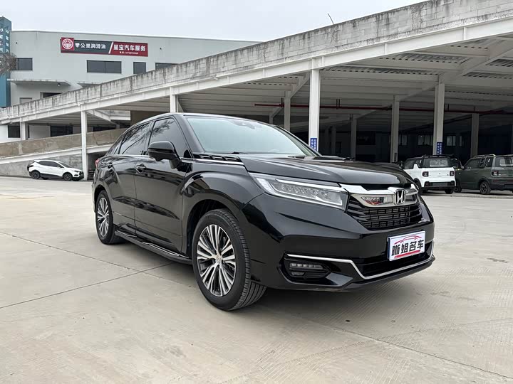 Фото 3 - Honda Avancier