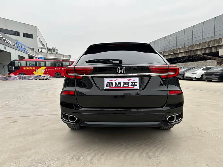 Фото 8 - Honda Avancier