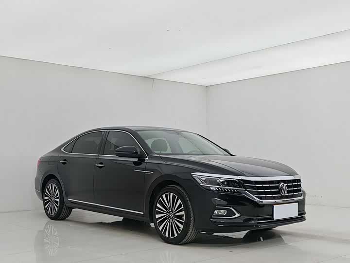 Фото 5 - Volkswagen Passat