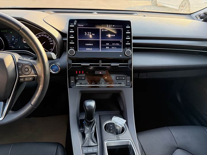 Фото 9 - Toyota Avalon