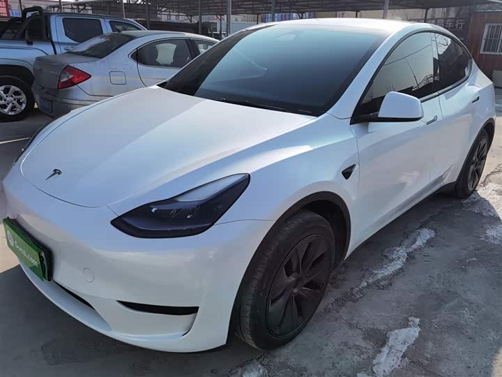 Фото 2 - Tesla Model Y
