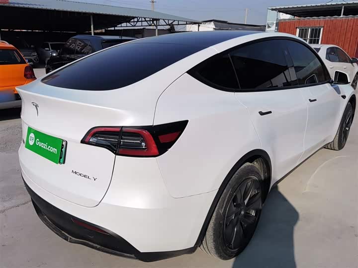 Фото 7 - Tesla Model Y