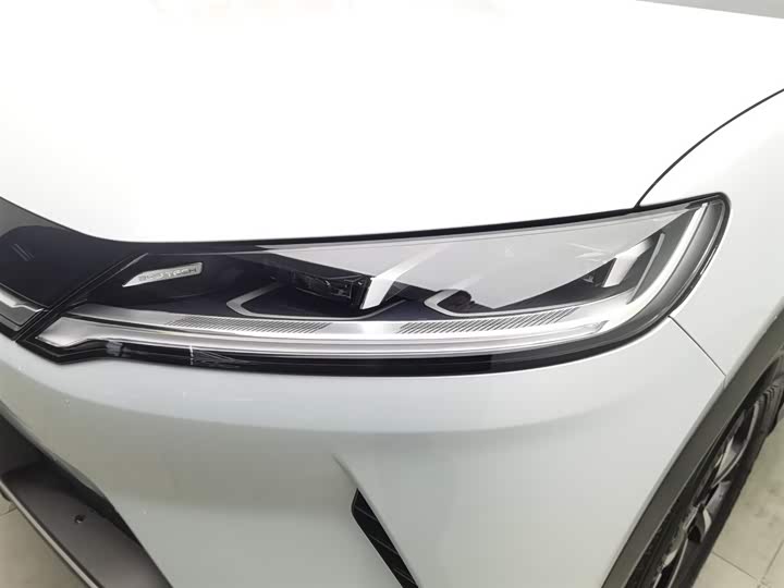 Фото 7 - BYD Yuan Up