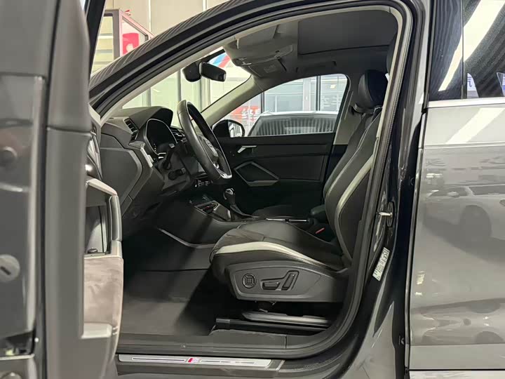 Фото 5 - Audi Q3