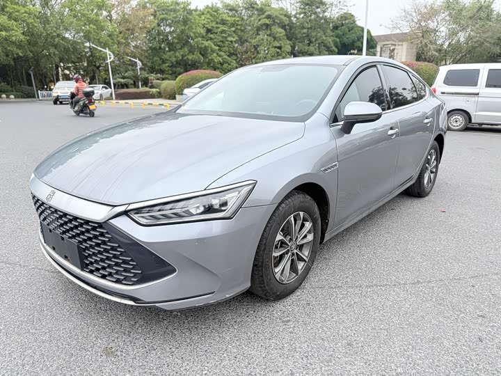 Фото 1 - BYD Qin Plus