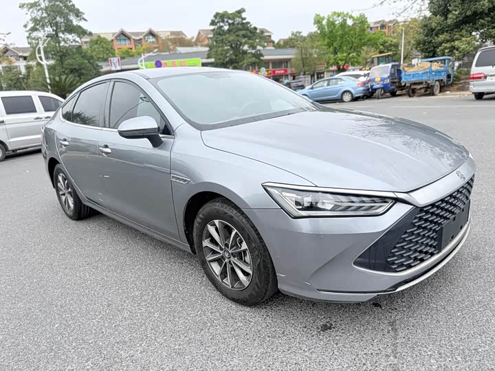 Фото 3 - BYD Qin Plus