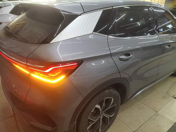 Фото 7 - BYD Yuan Plus