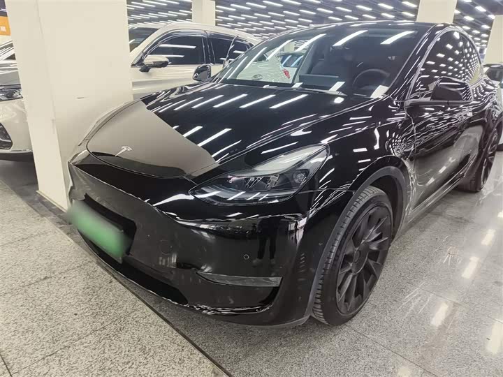 Фото 1 - Tesla Model Y