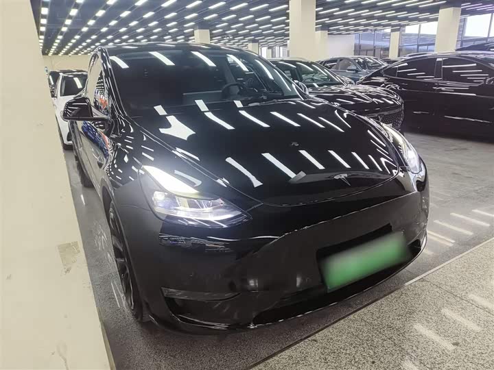 Фото 4 - Tesla Model Y