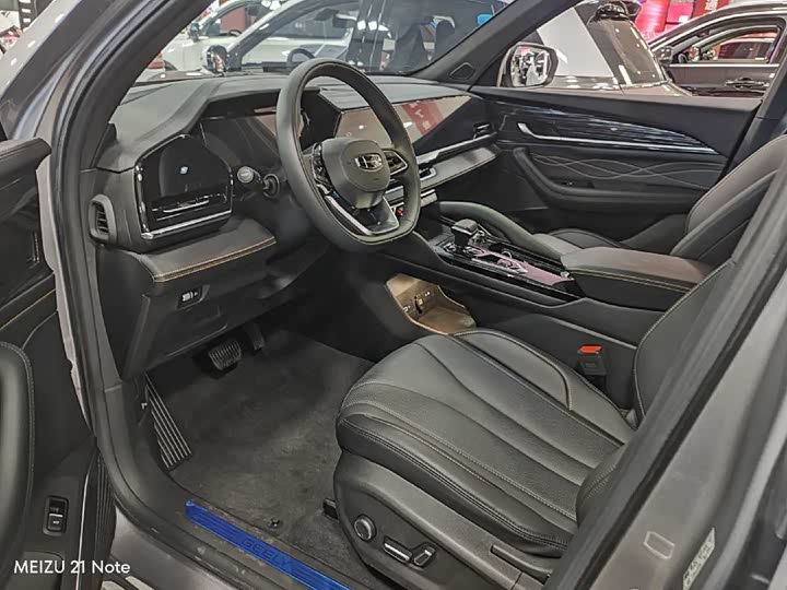 Фото 6 - Geely Monjaro