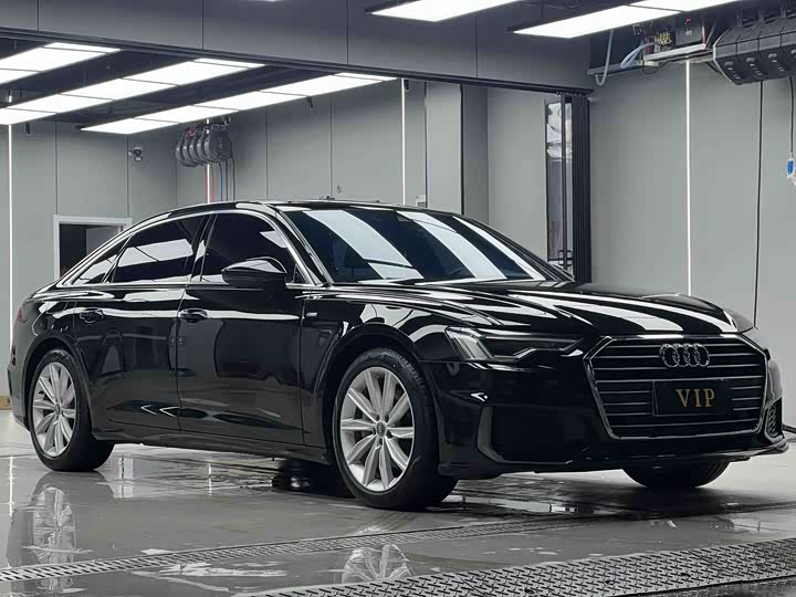 Фото 3 - Audi A6L