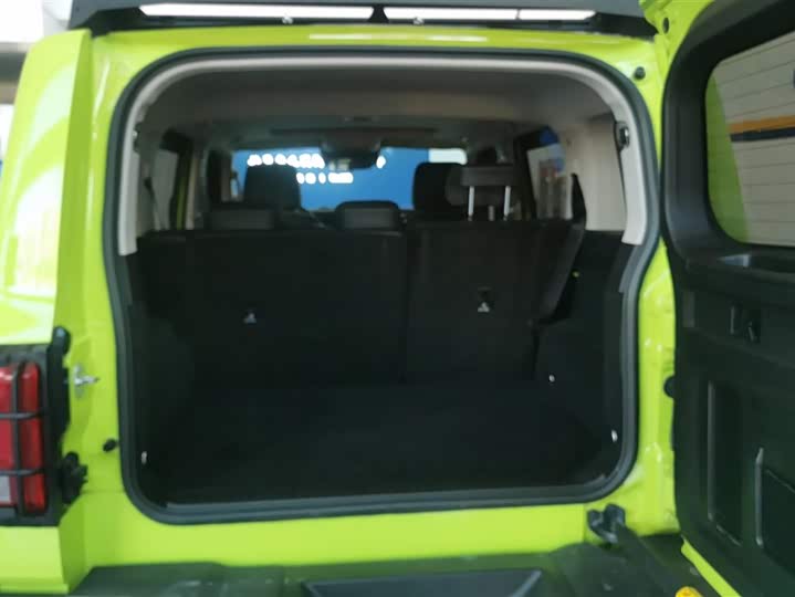 Фото 4 - Tank 300