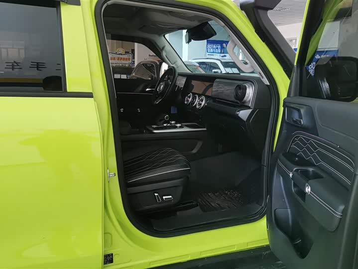 Фото 8 - Tank 300