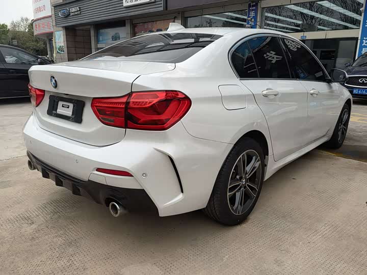 Фото 5 - BMW 1 Series
