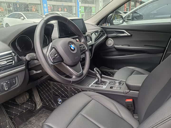 Фото 8 - BMW 1 Series