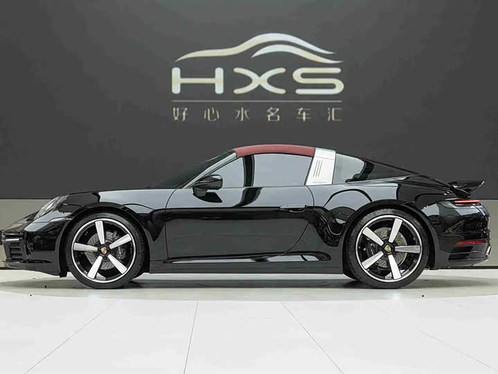 Фото 4 - Porsche 911