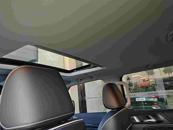 Фото 9 - Tank 300