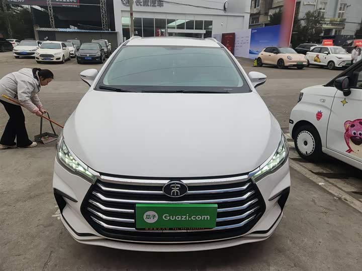 Фото 3 - BYD Song Max