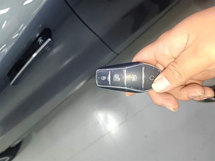 Фото 9 - BYD Song L