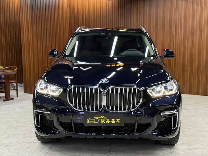 Фото 2 - BMW X5