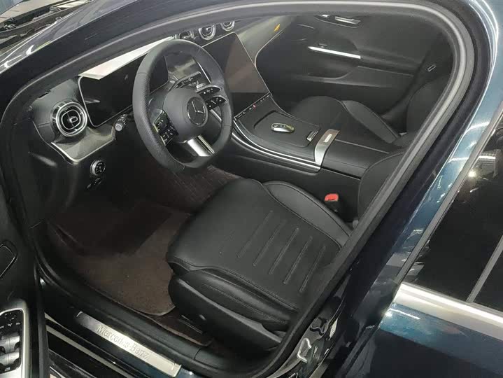 Фото 9 - Mercedes-Benz C-Class