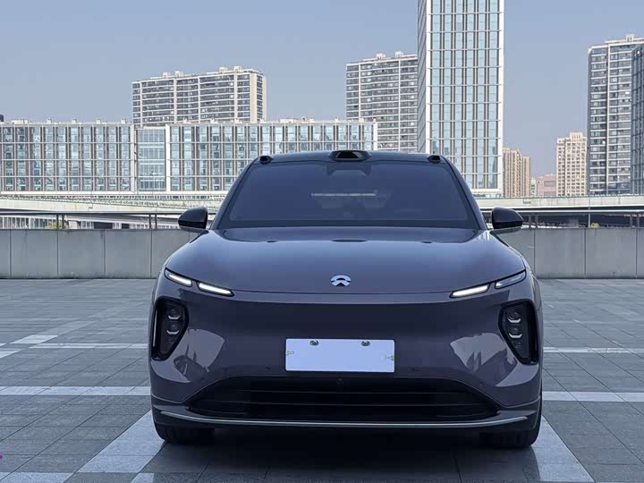 Фото 2 - Nio EC6