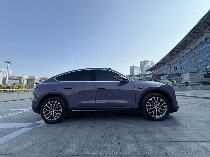 Фото 4 - Nio EC6