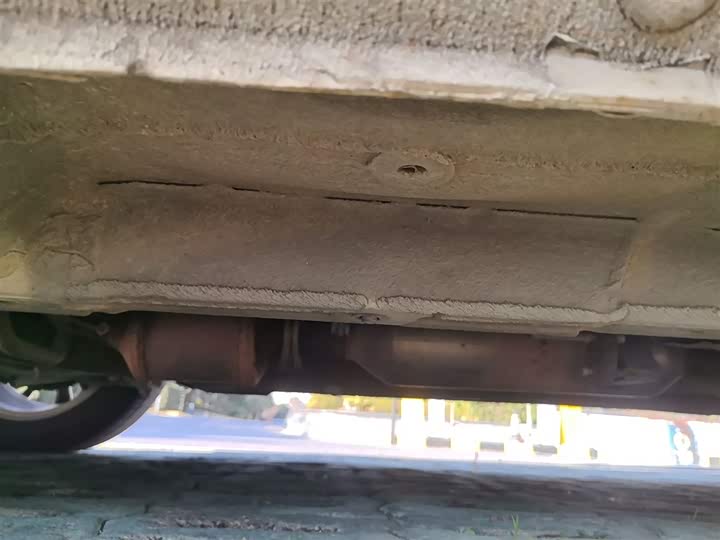 Фото 8 - Geely Vision