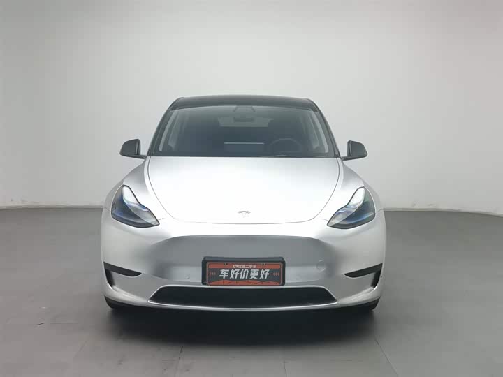 Фото 3 - Tesla Model Y