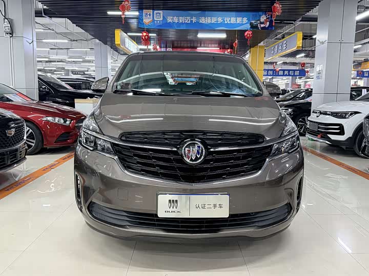 Фото 2 - Buick GL8 ES