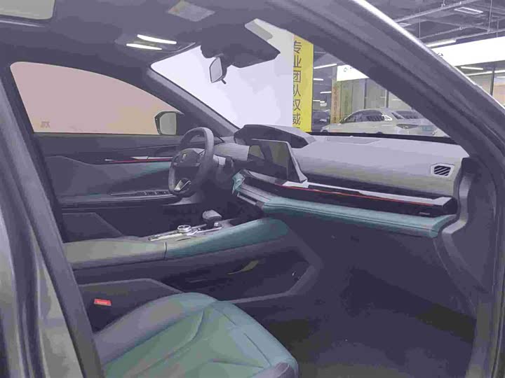 Фото 7 - Changan UNI-V Hybrid