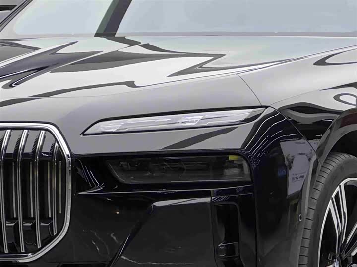 Фото 3 - BMW 7 Series