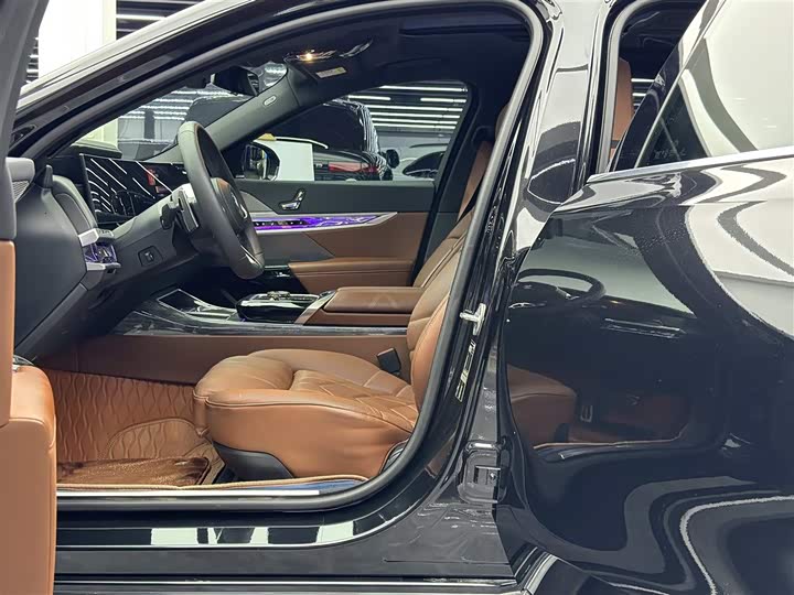 Фото 6 - BMW 7 Series