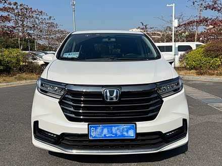Фото 1 - Honda Odyssey
