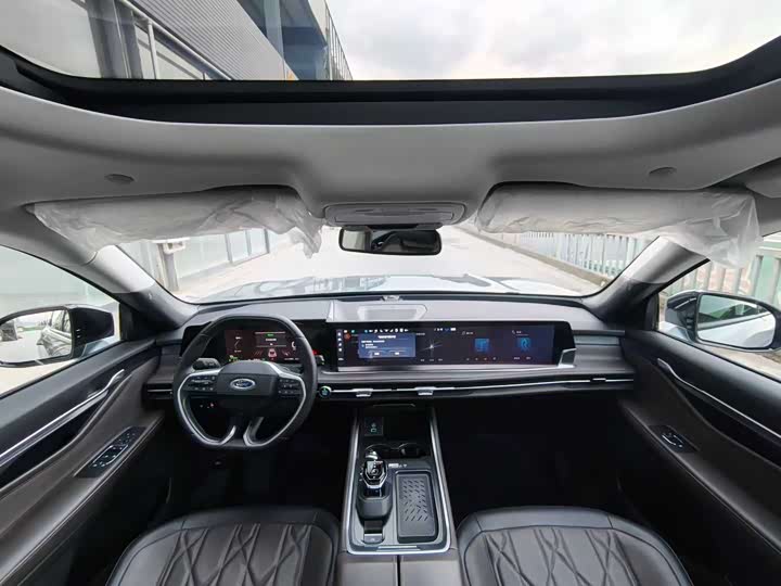 Фото 8 - Ford Edge