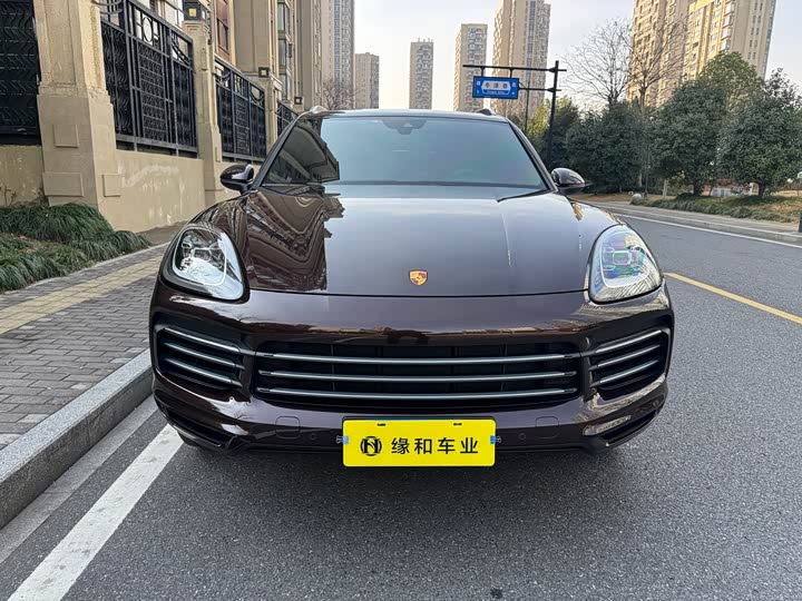 Фото 2 - Porsche Cayenne