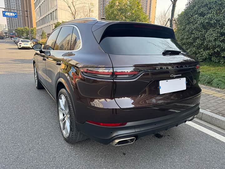 Фото 5 - Porsche Cayenne