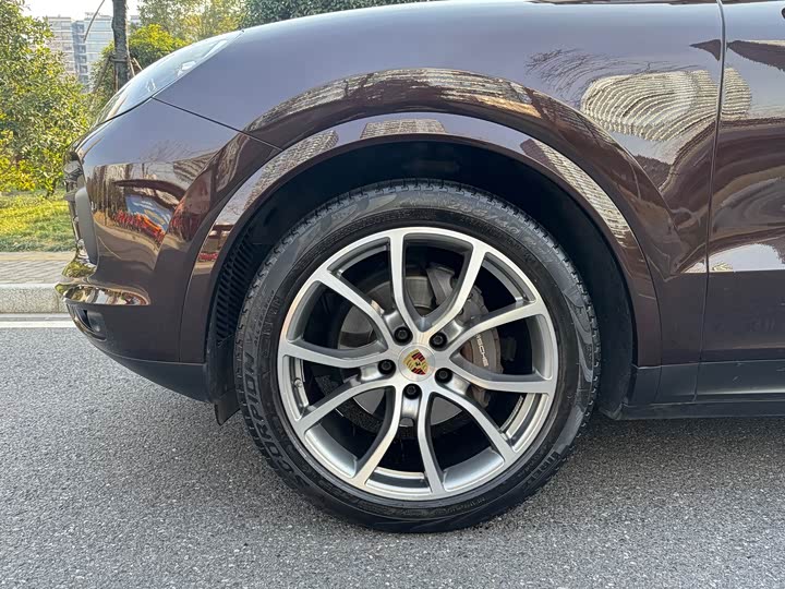 Фото 7 - Porsche Cayenne