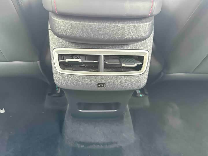 Фото 8 - Jetour Dashing