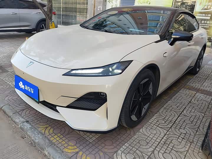 Фото 1 - Changan Deepal SL03