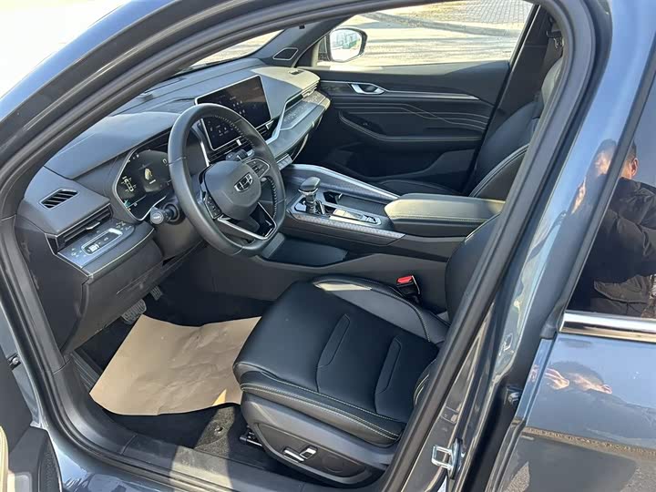 Photo 9 - Geely Preface