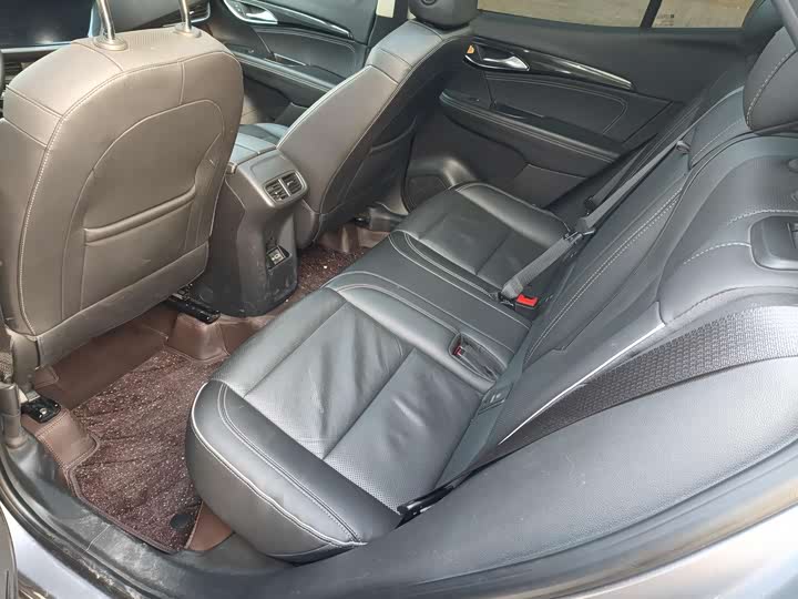 Фото 9 - Buick Envision Plus