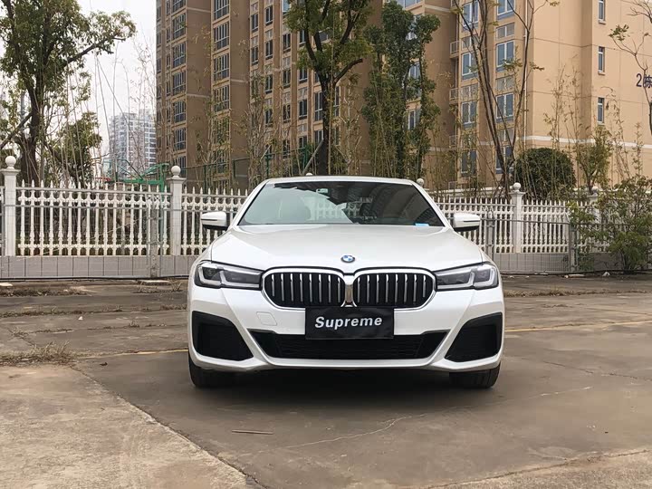 Фото 2 - BMW 5 Series